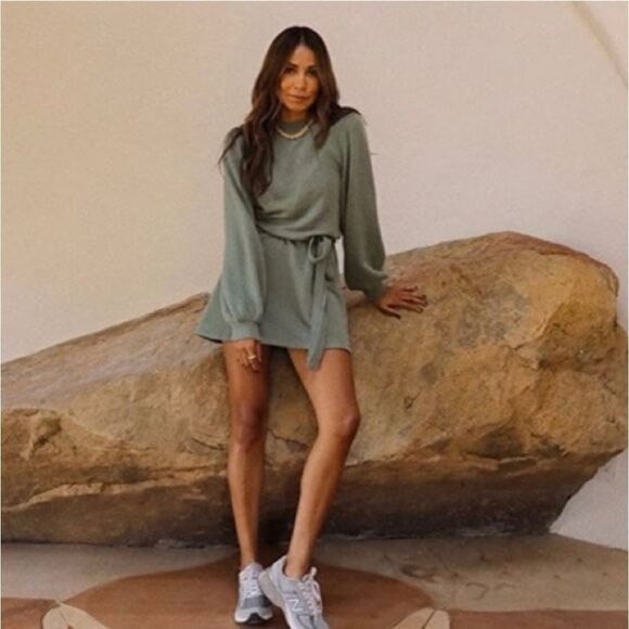 Sincerely Jules Green Long Sleeve Dress - Picture 10 of 10